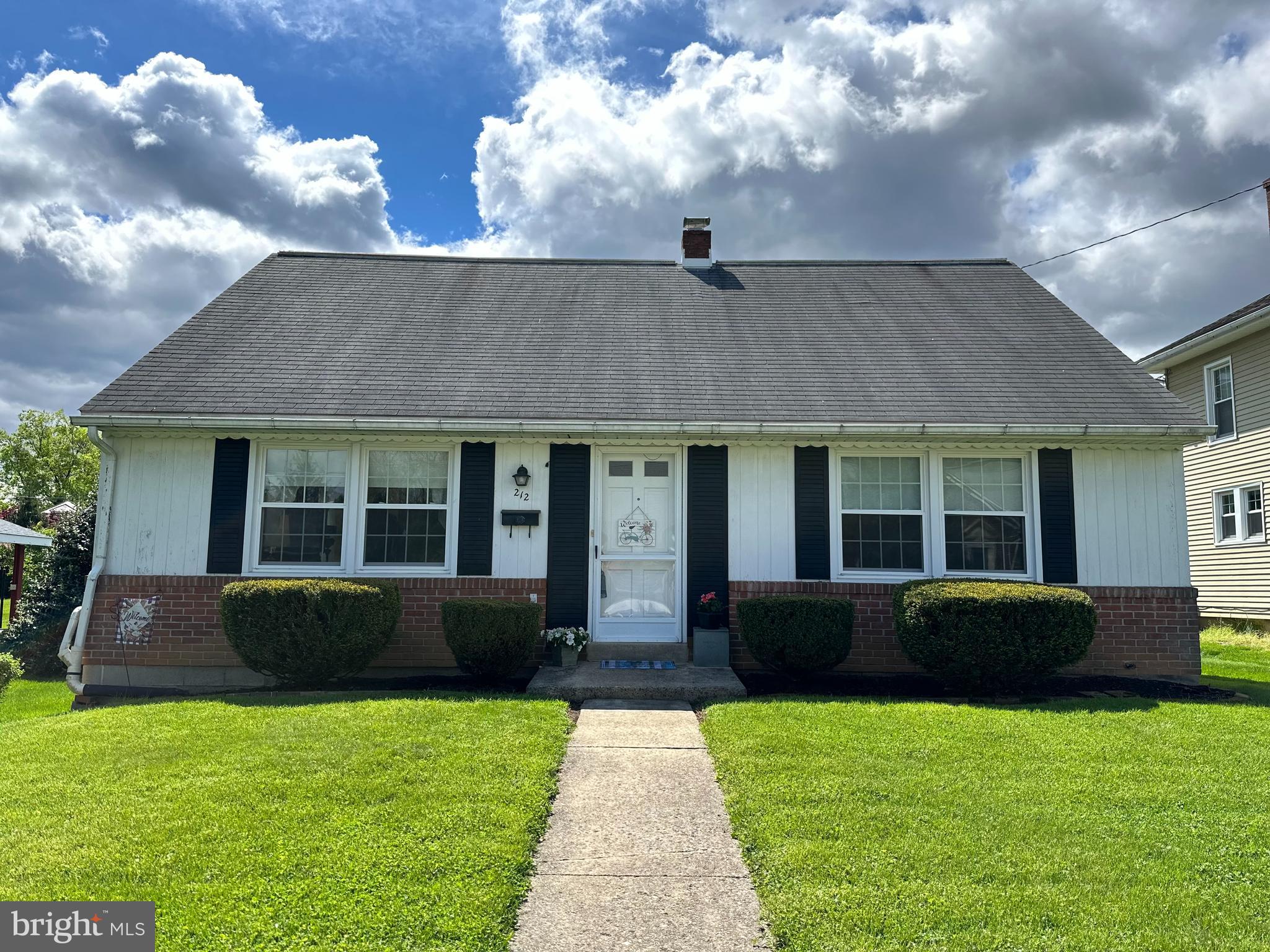 212 East Lincoln Avenue Lititz, PA 17543 - Photo 1 of 54