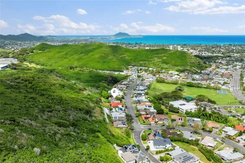 $1,697,000 | 1163 Akipola Street, Kailua, HI 96734