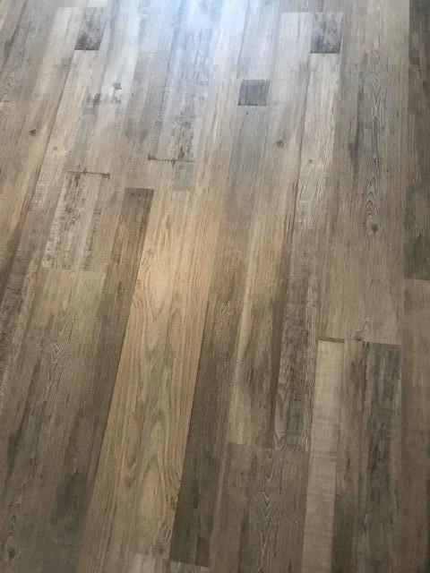 3328 Broadview Circle Crestview, FL 32539 - Photo 9 of 40 a close view of shower tap