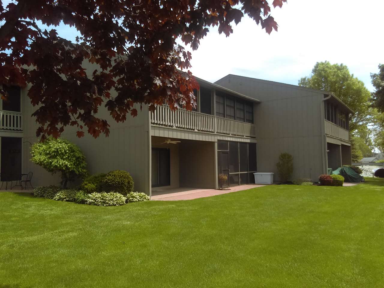 12601 Pleasant Grove Road, Unit 3 Syracuse, IN 46567 - Photo 2 of 25 Gallery Image 2