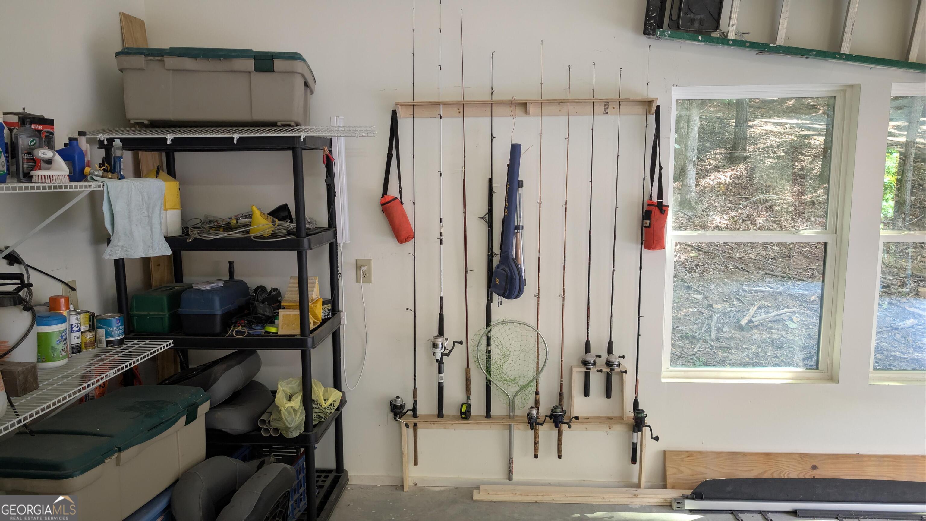 191 Deer Run Road Blairsville, GA 30512 - Photo 21 of 24 a living room with furniture and a window