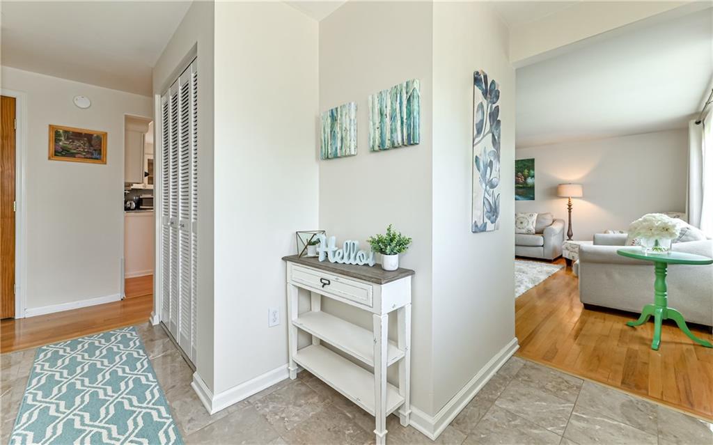 1245 Old Meadow Road Pittsburgh, PA 15241 - Photo 2 of 23 Gallery Image 2