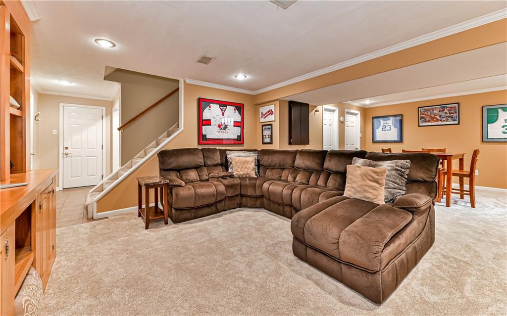 1245 Old Meadow Road Pittsburgh, PA 15241 - Photo 15 of 23 Gallery Image 15