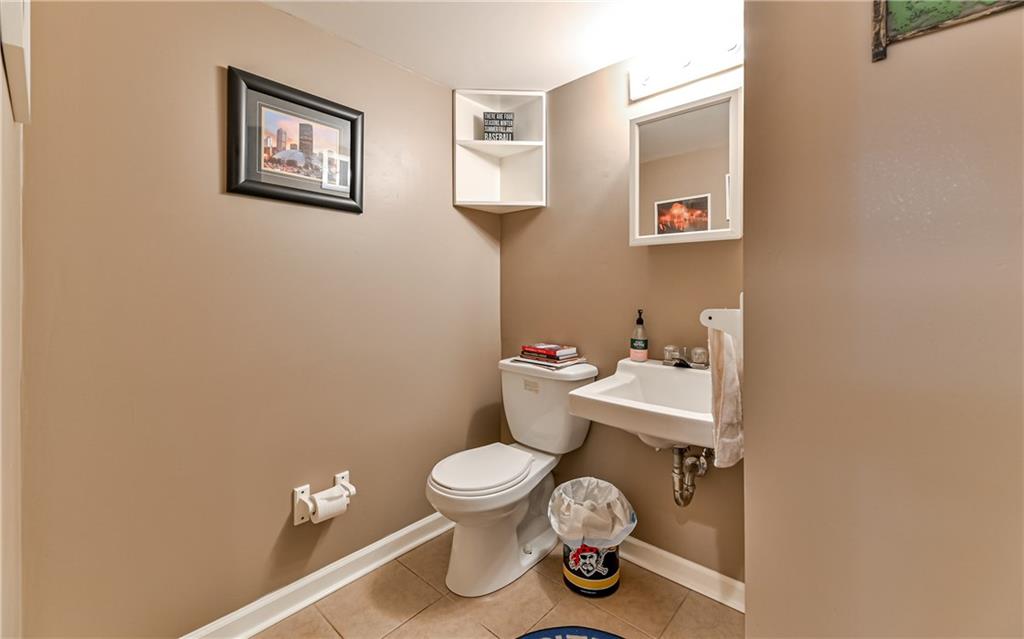 1245 Old Meadow Road Pittsburgh, PA 15241 - Photo 17 of 23 Gallery Image 17