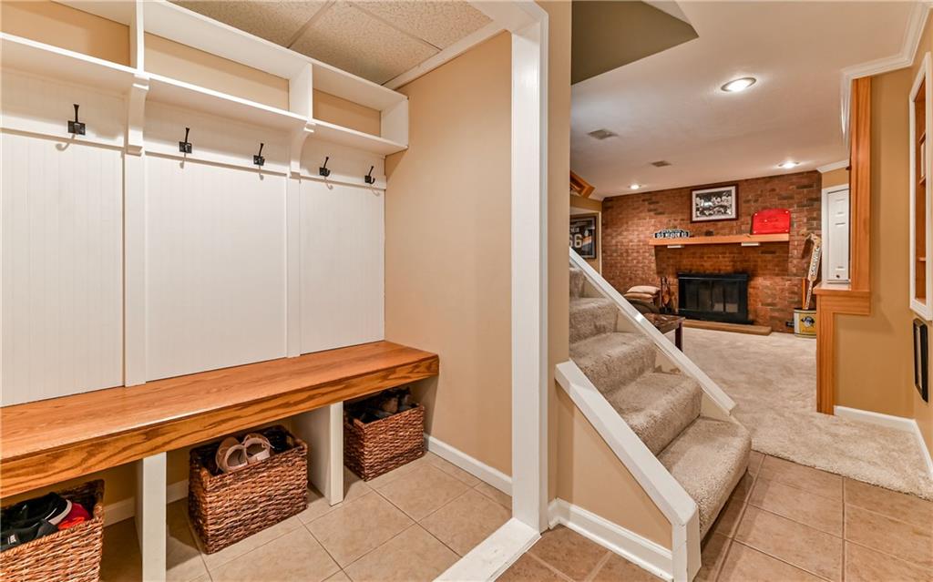 1245 Old Meadow Road Pittsburgh, PA 15241 - Photo 18 of 23 Gallery Image 18
