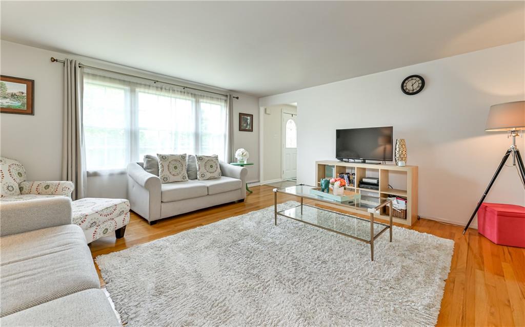 1245 Old Meadow Road Pittsburgh, PA 15241 - Photo 5 of 23 Gallery Image 5
