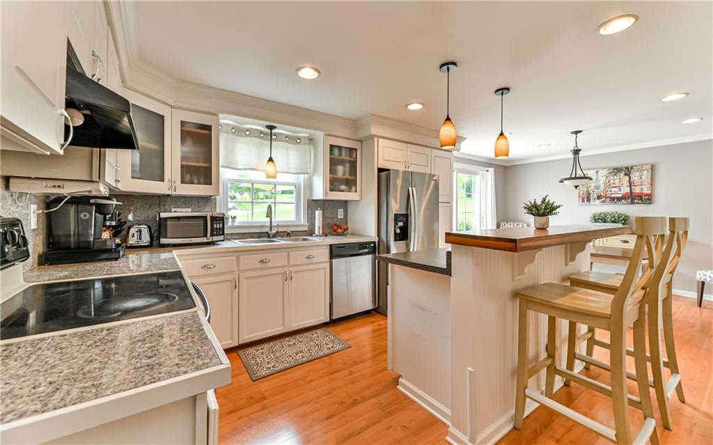 1245 Old Meadow Road Pittsburgh, PA 15241 - Photo 6 of 23 Gallery Image 6