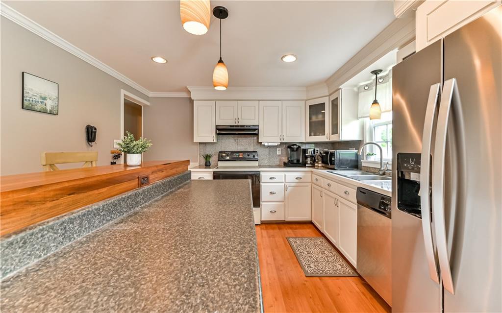 1245 Old Meadow Road Pittsburgh, PA 15241 - Photo 7 of 23 Gallery Image 7