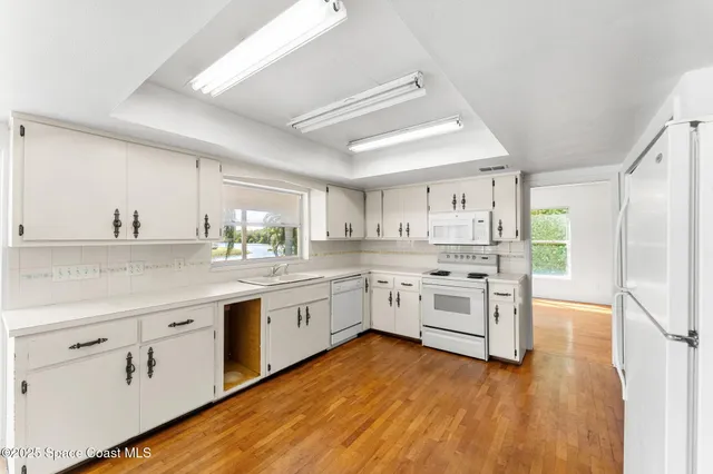 $1,050,000 | 695 Jackson Court, Satellite Beach, FL 32937