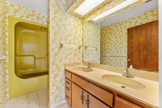 $1,150,000 | 695 Jackson Court, Satellite Beach, FL 32937