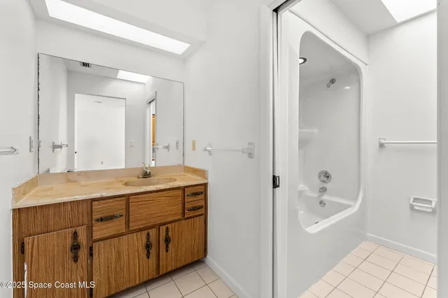 $1,150,000 | 695 Jackson Court, Satellite Beach, FL 32937