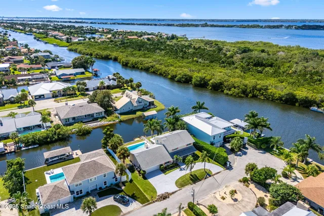 $1,150,000 | 695 Jackson Court, Satellite Beach, FL 32937