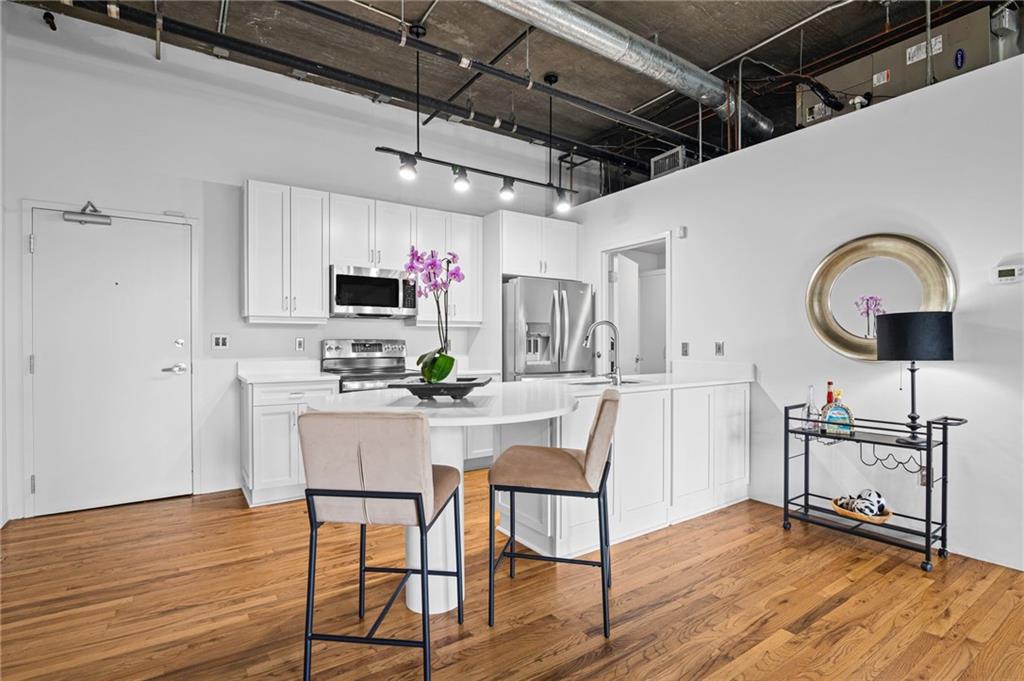 3235 Roswell Road Northeast, Unit 620 Atlanta, GA 30305 - Photo 6 of 39