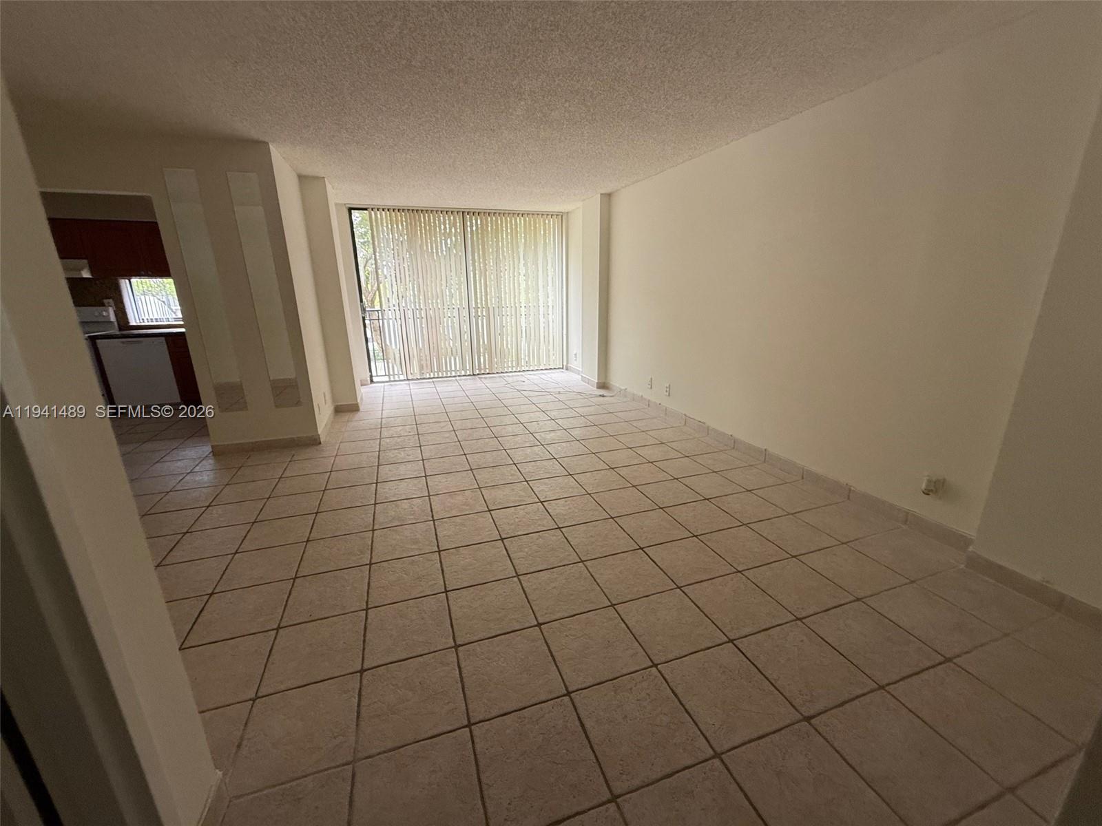 16919 North Bay Road, Unit 314 Sunny Isles Beach, FL 33160 - Photo 27 of 34 a view of an empty room and a window
