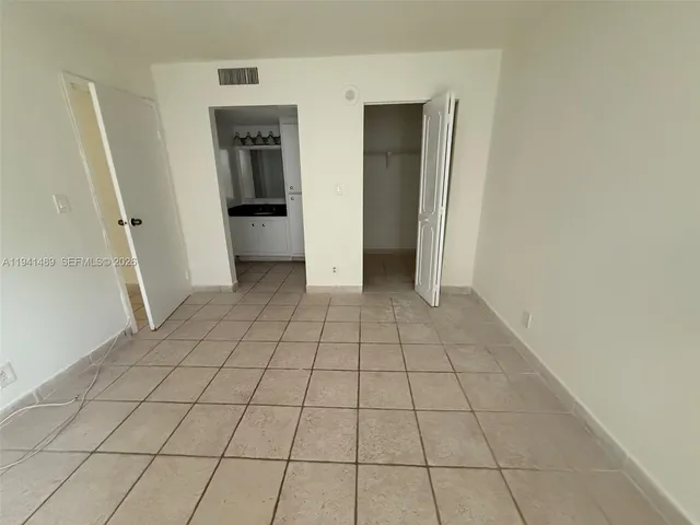 $1,850 | 16919 North Bay Road, Unit 314, Sunny Isles Beach, FL 33160