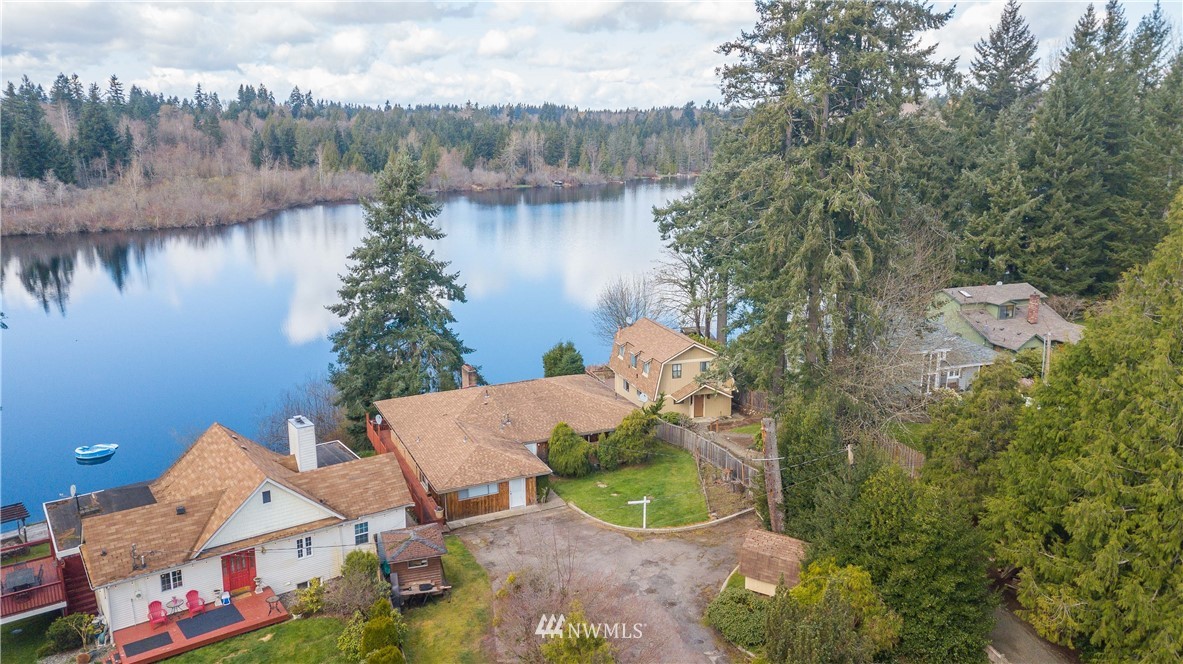 22021 196th Avenue Southeast Renton, WA 98058 - Photo 3 of 13 Gallery Image 3