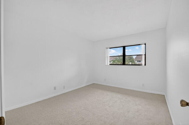 665 Enfield Street, Unit B18 Boca Raton, FL 33487 - Photo 11 of 22 0011