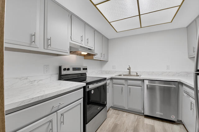 665 Enfield Street, Unit B18 Boca Raton, FL 33487 - Photo 7 of 22 0007