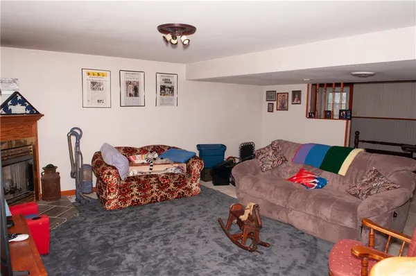 $295,000 | 25 Nicklaus Lane, Waynesburg, PA 15370