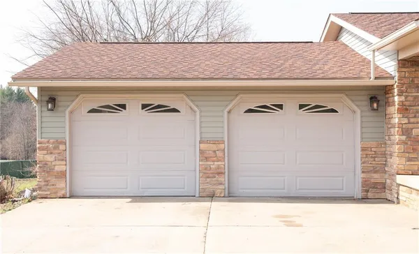 $295,000 | 25 Nicklaus Lane, Waynesburg, PA 15370