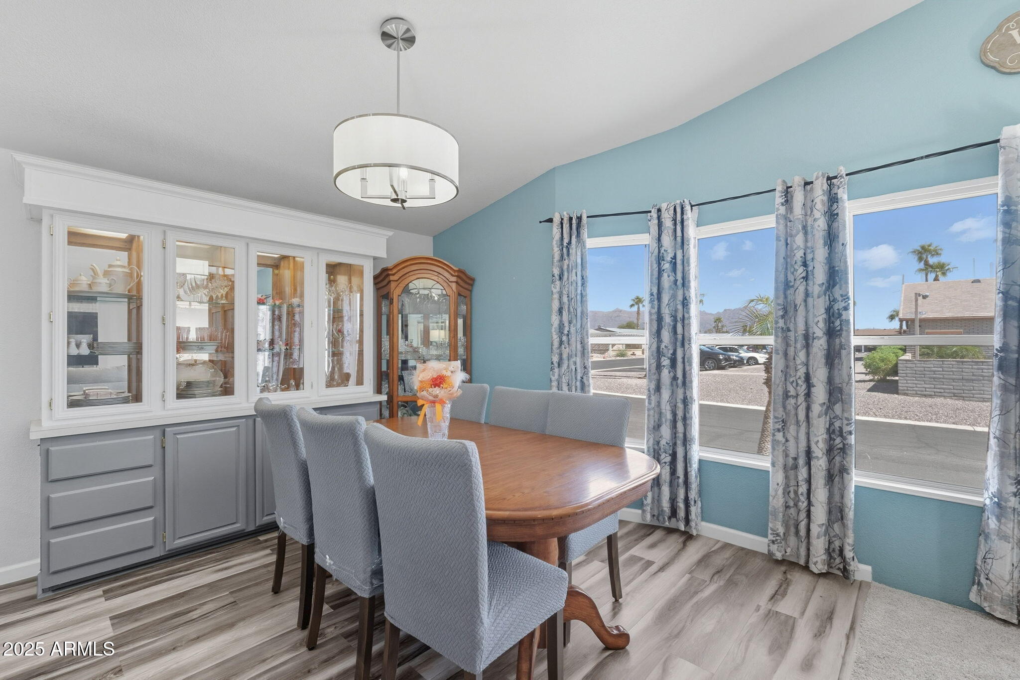 3700 South Tomahawk Road, Unit 39 Apache Junction, AZ 85119 - Photo 18 of 53 Dining room