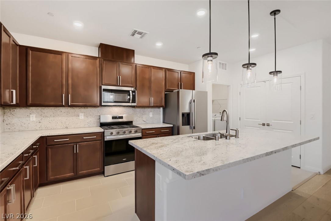 3770 Alla Rocca Avenue Henderson, NV 89044 - Photo 9 of 29 Gallery Image 9