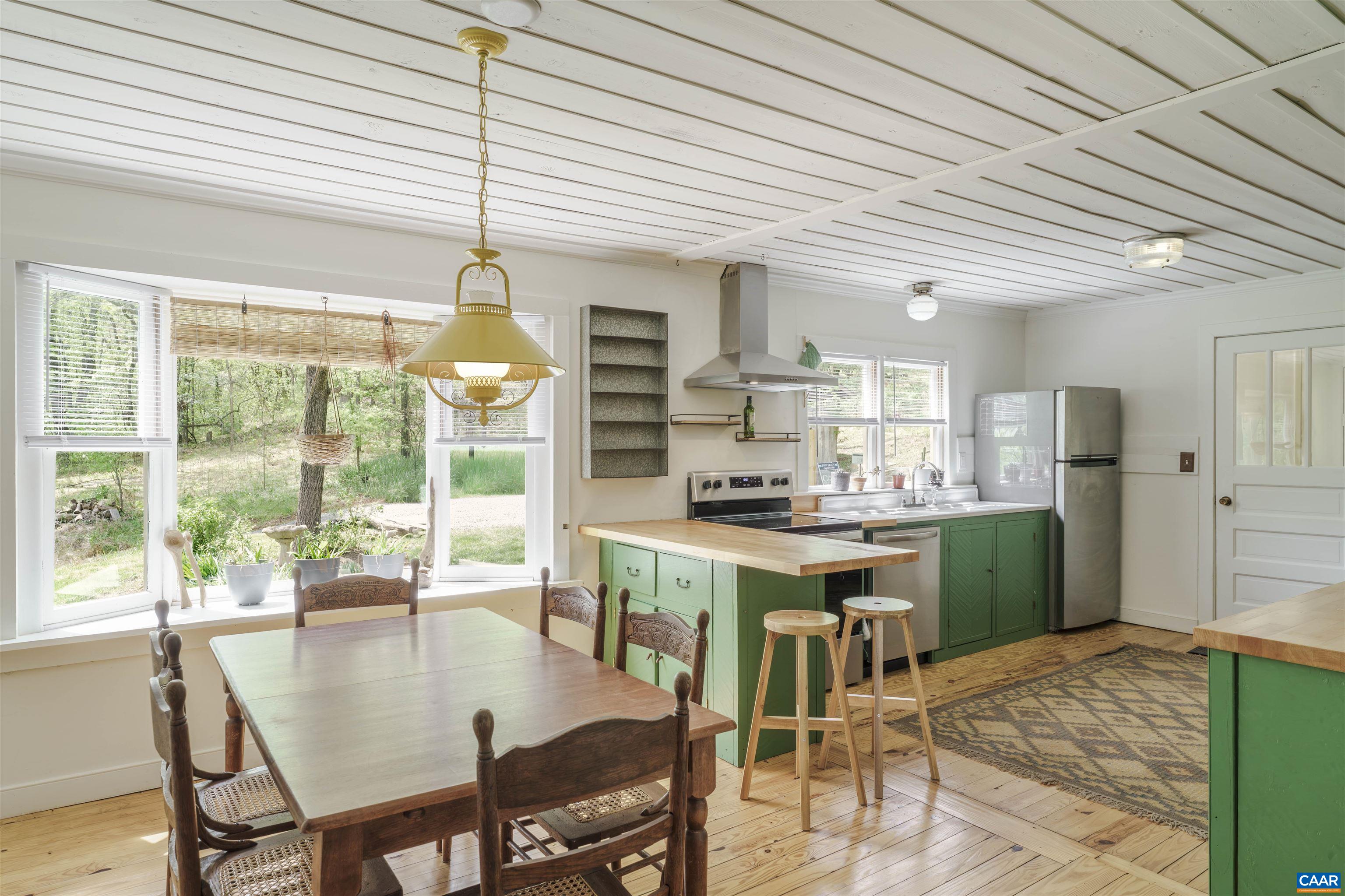 3898 Vineyard Road Barboursville, VA 22923 - Photo 2 of 52 Dreamy country kitchen