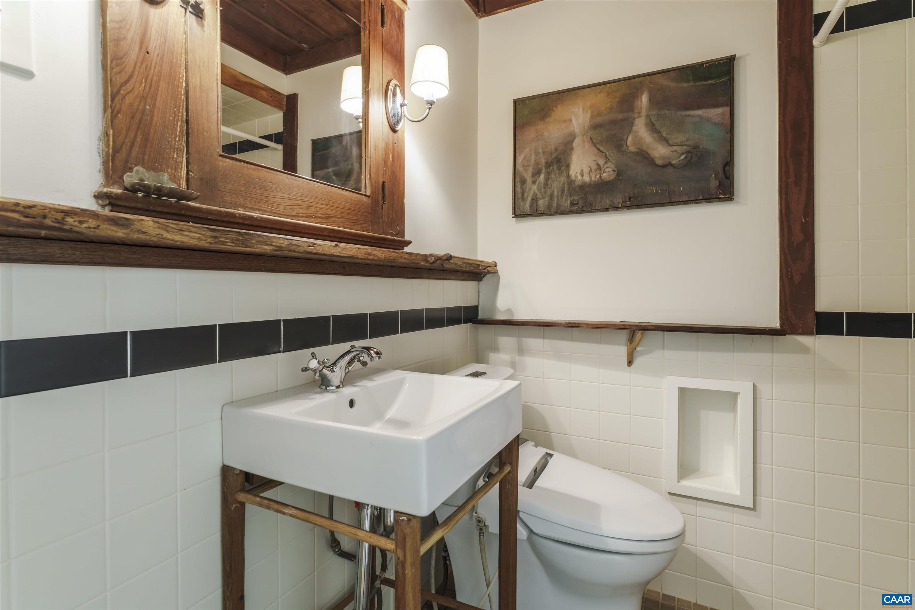 3898 Vineyard Road Barboursville, VA 22923 - Photo 29 of 52 1st floor, full bathroom