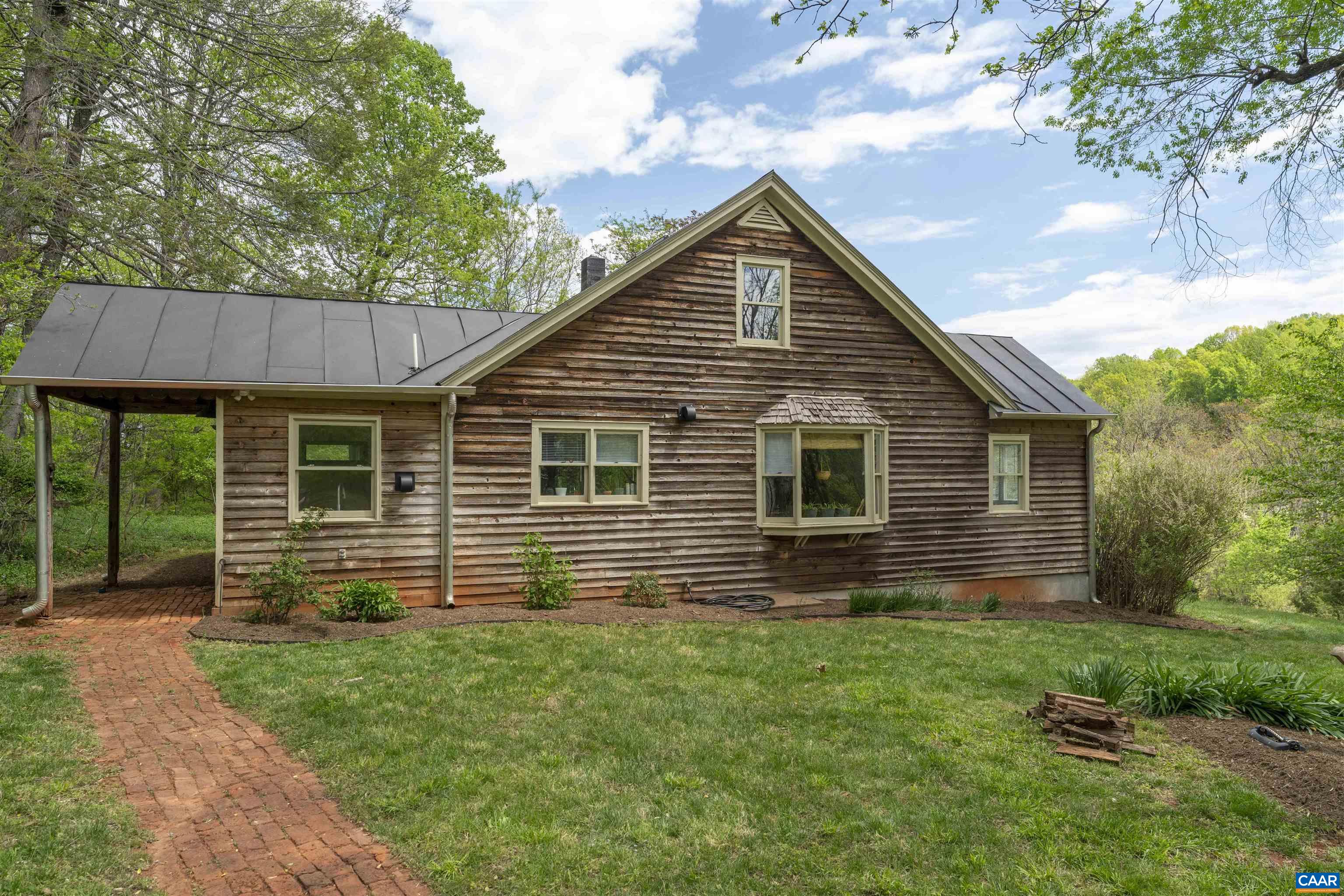 3898 Vineyard Road Barboursville, VA 22923 - Photo 6 of 52 Side view - no steps entry!