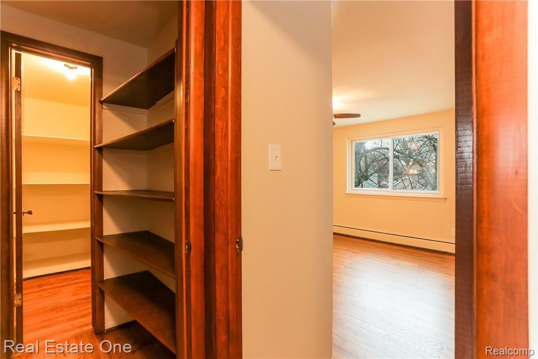 3125 Wakefield Road Berkley, MI 48072 - Photo 22 of 38 023-Walk_In_Closet-3895221-large.jpg