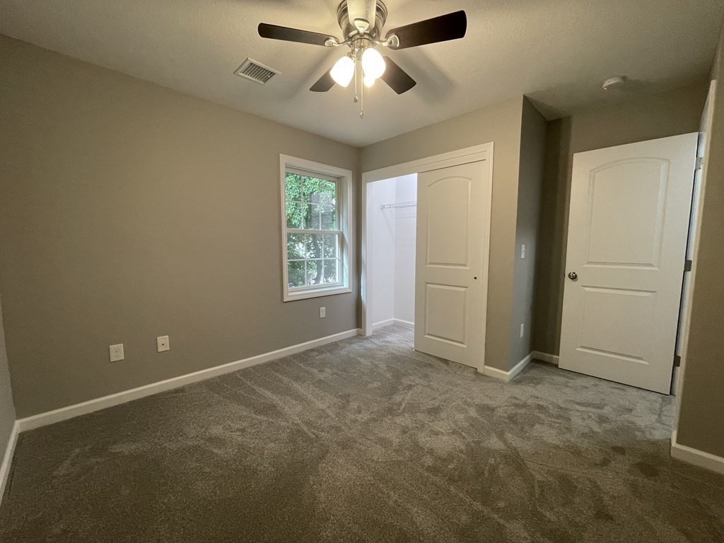 35 Boyer Street Springfield, MA 01109 - Photo 23 of 26