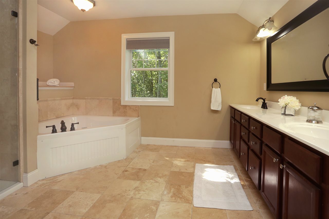 53 Mill Road North Hampton, NH 03862 - Photo 13 of 23