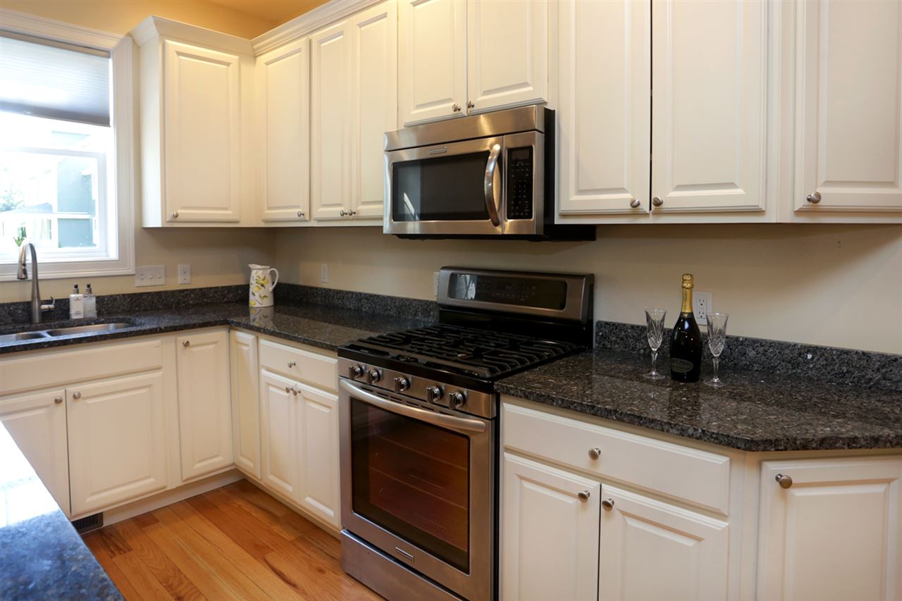 53 Mill Road North Hampton, NH 03862 - Photo 4 of 23