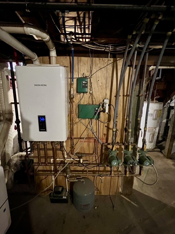 2 6th Avenue Dudley, MA 01571 - Photo 26 of 42