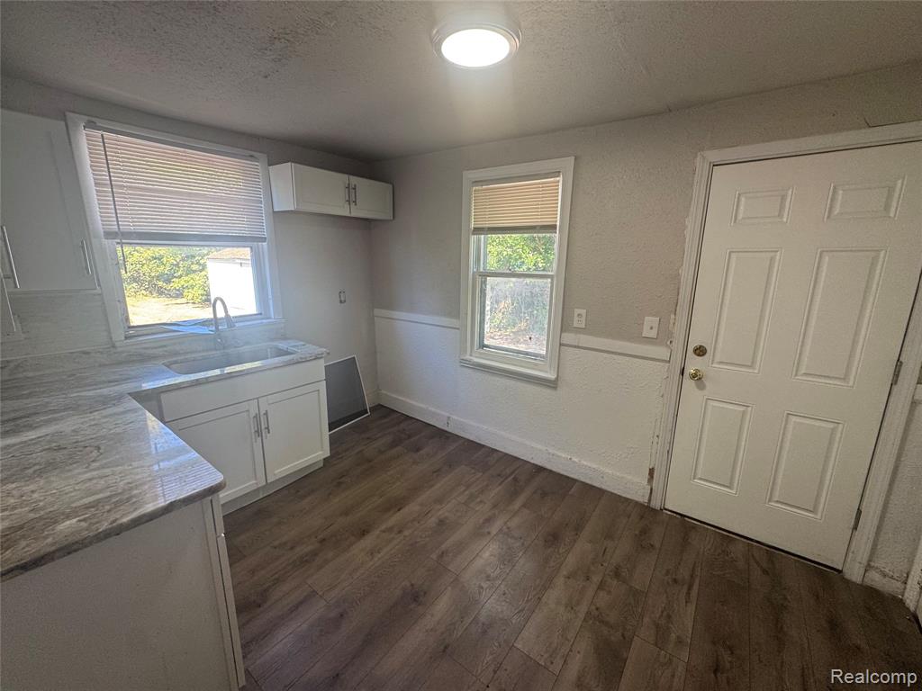 20737 Nummer Street Warren, MI 48089 - Photo 8 of 13