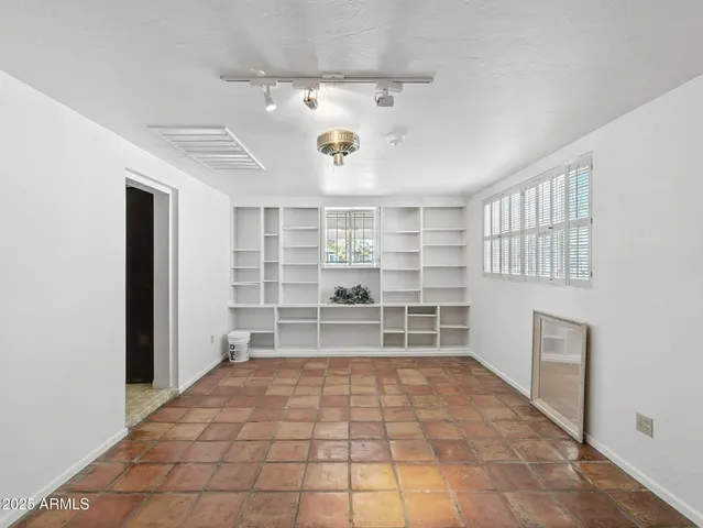 $329,900 | 657 West Roosevelt Avenue, Coolidge, AZ 85128