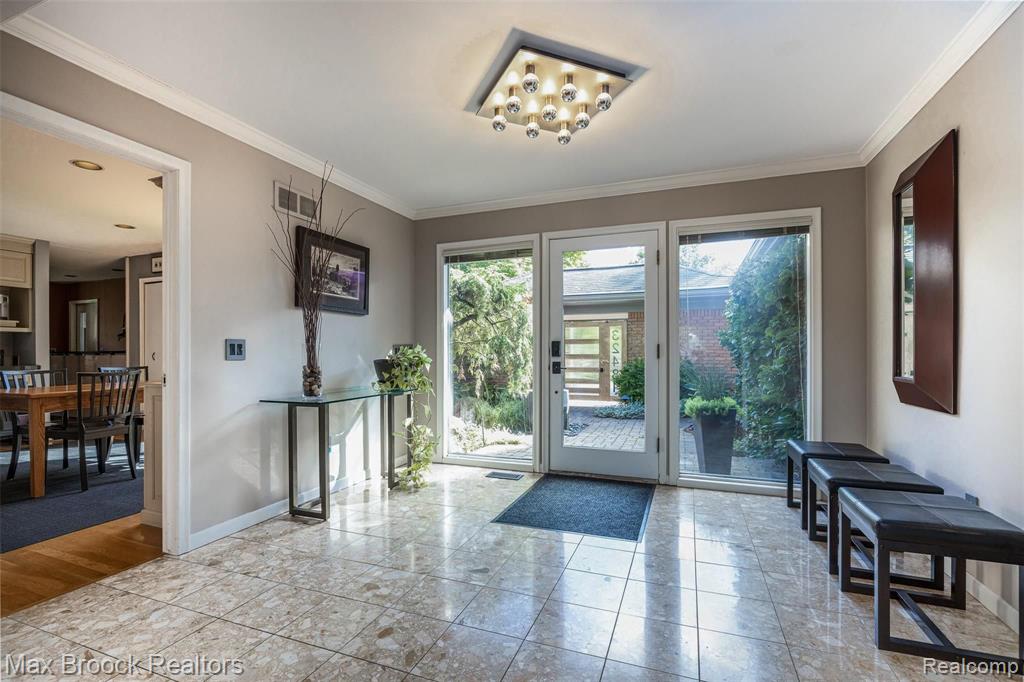 32481 Evergreen Road Beverly Hills, MI 48025 - Photo 25 of 57