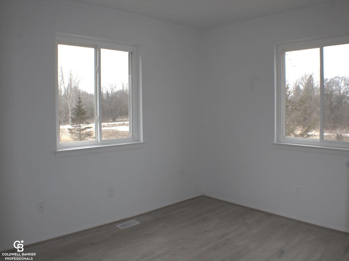 9660 Meskill Road Columbus, MI 48063 - Photo 8 of 26
