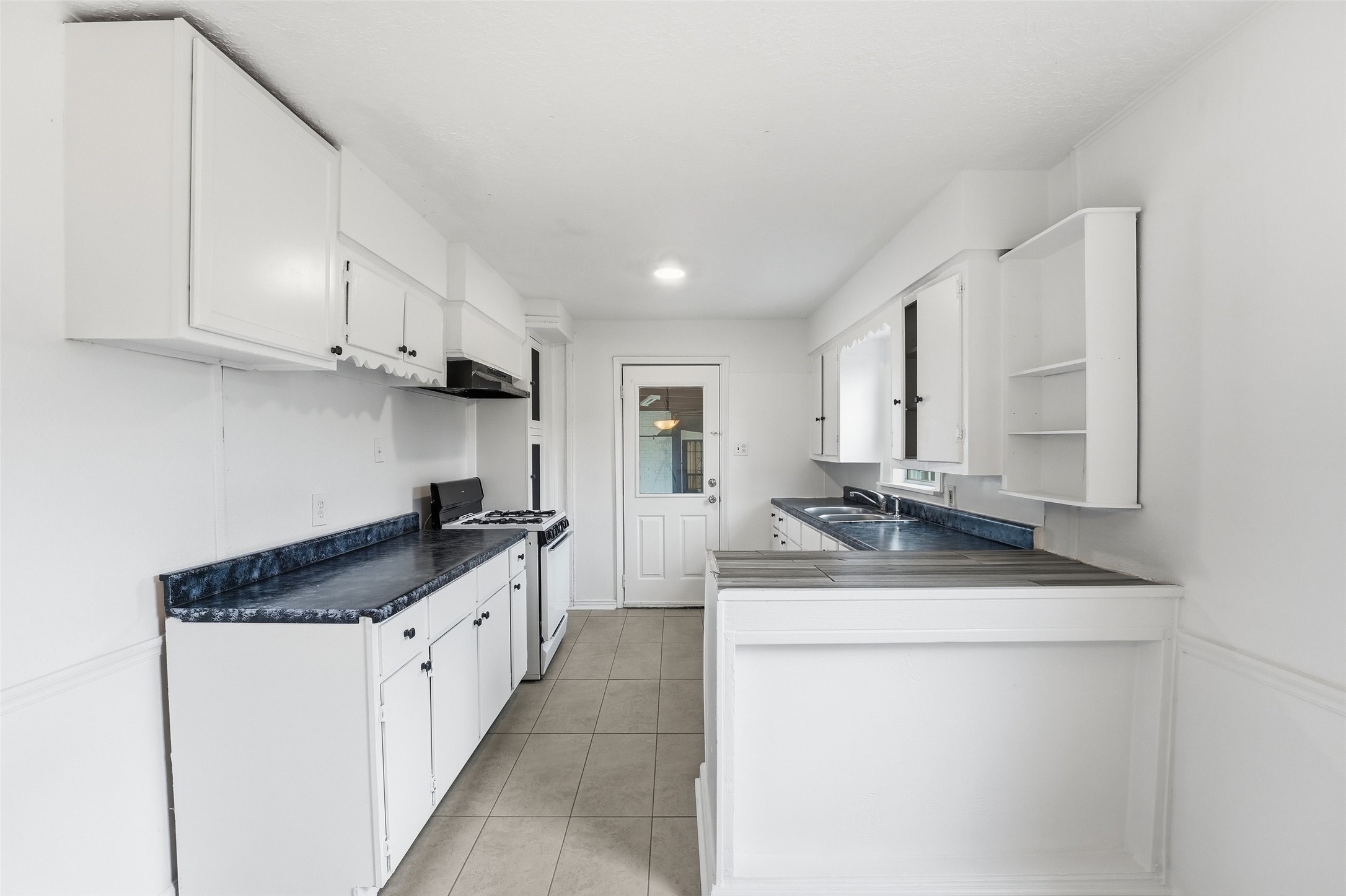 2914 Folger Street Houston, TX 77093 - Photo 8 of 29