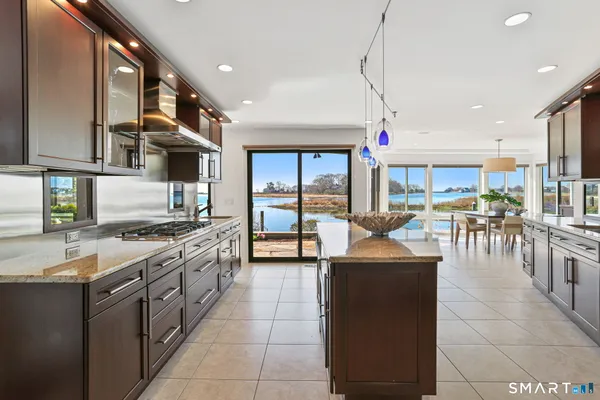 $6,875,000 | 21 Covlee Drive, Westport, CT 06880