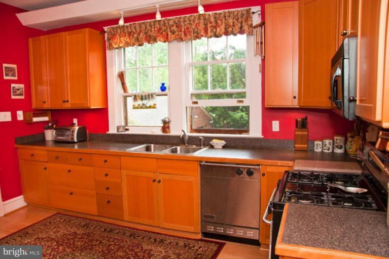 505 Old Orchard Road Baltimore, MD 21229 - Photo 13 of 23 Kitchen #2