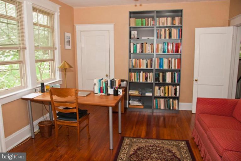 505 Old Orchard Road Baltimore, MD 21229 - Photo 22 of 23 Bedroom #2