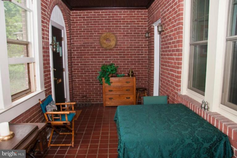 505 Old Orchard Road Baltimore, MD 21229 - Photo 5 of 23 Front porch