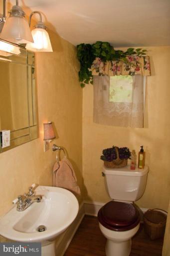 505 Old Orchard Road Baltimore, MD 21229 - Photo 8 of 23 Half Bath 1