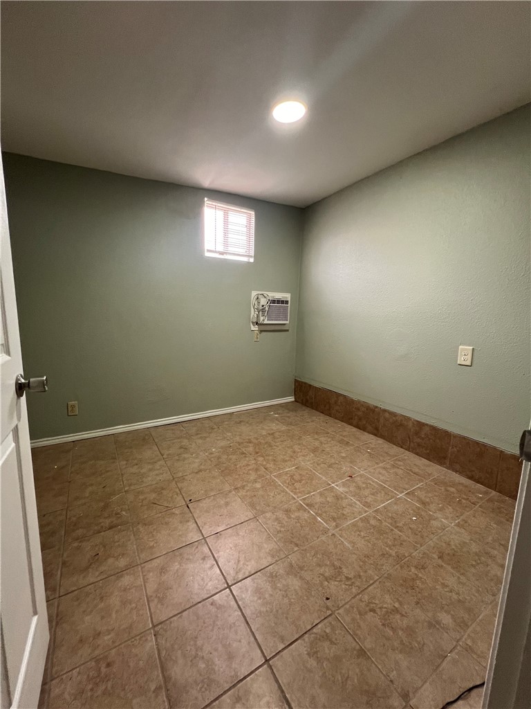 205 West 3rd Street Alice, TX 78332 - Photo 14 of 19