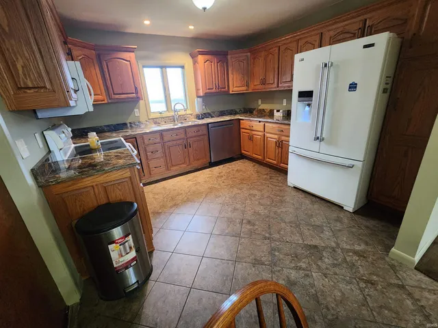 $219,500 | 4471 East St Road, Berne, IN 46711