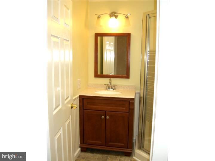 218 Ash Road Wallingford, PA 19086 - Photo 14 of 15 Bathroom