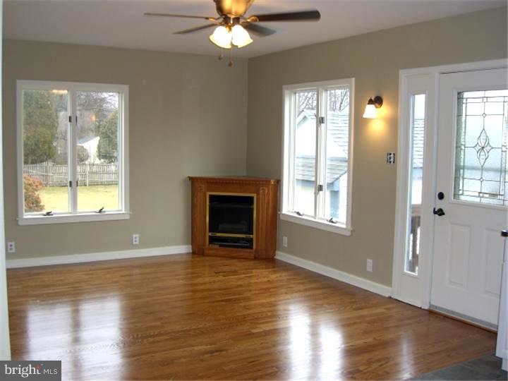 218 Ash Road Wallingford, PA 19086 - Photo 8 of 15 Family Room