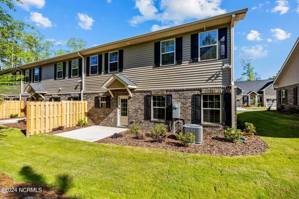 $2,500 | 161 Lark Drive, Unit 38, Pinehurst, NC 27376