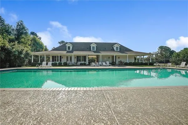 $465,000 | 2049 White Dove Drive, Madisonville, LA 70447